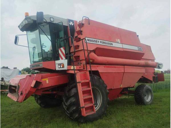 Комбайн Massey Ferguson 38 (1996)