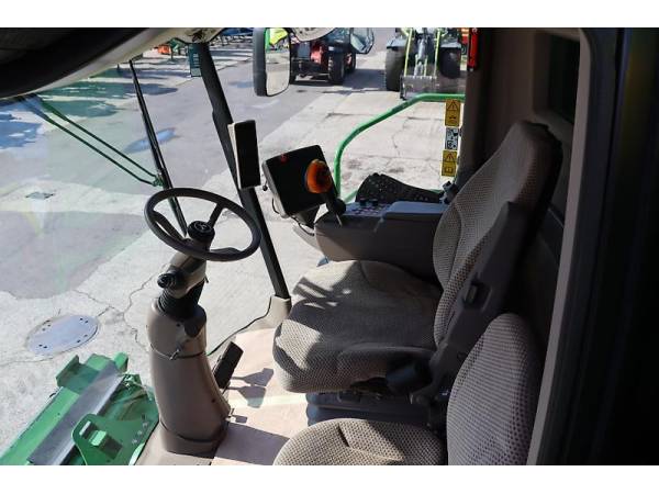 Комбайн John Deere S 690i (2017)