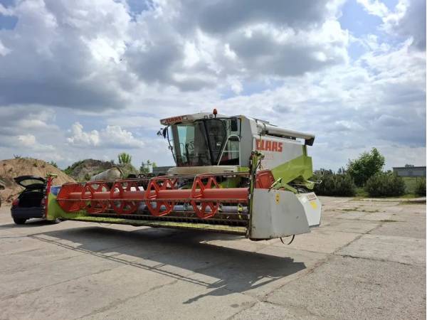 Комбайн Claas Lexion 460 (2000)
