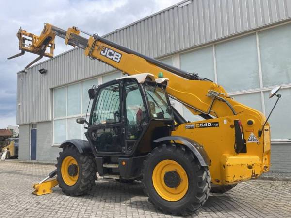 Телескопический погрузчик JCB 540-140 (2016)