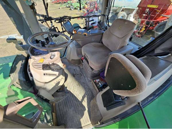 Трактор John Deere 6215 R (2015)