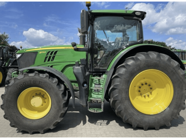 Трактор John Deere 6175 R (2015)