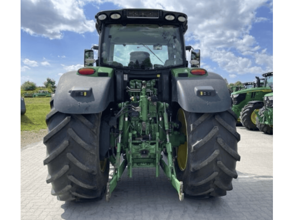 Трактор John Deere 6175 R (2015)