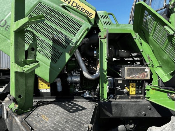 Лесозаготовительная техника John Deere 1210E (2010)
