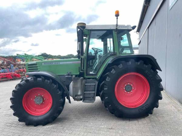 Трактор Fendt Favorit 515 C (1998)