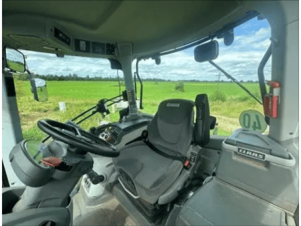 Трактор Claas Axion 830 (2015)