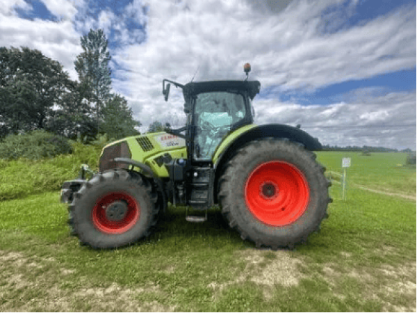 Трактор Claas Axion 830 (2015)