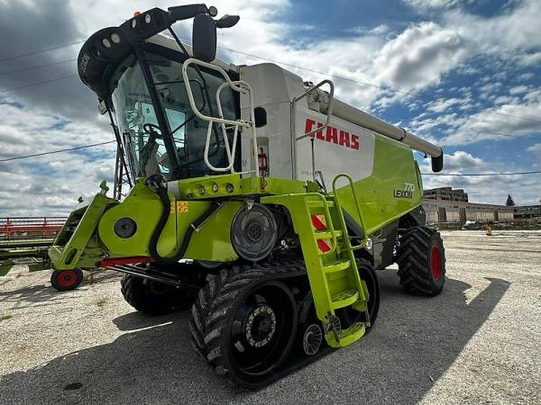 Комбайн Claas Lexion 770TT (2011)