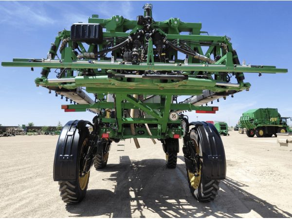 Самохідний обприскувач John Deere R4044 (2019)