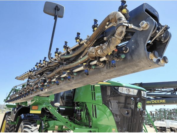 Самохідний обприскувач John Deere R4044 (2019)