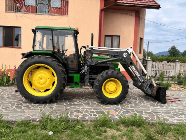 Трактор John Deere 2250 (1992)