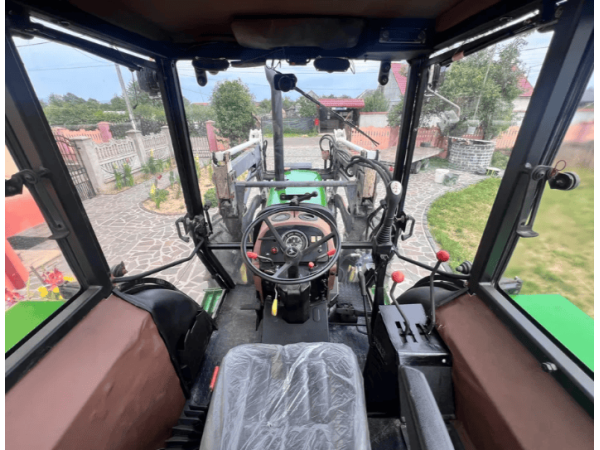 Трактор John Deere 2250 (1992)