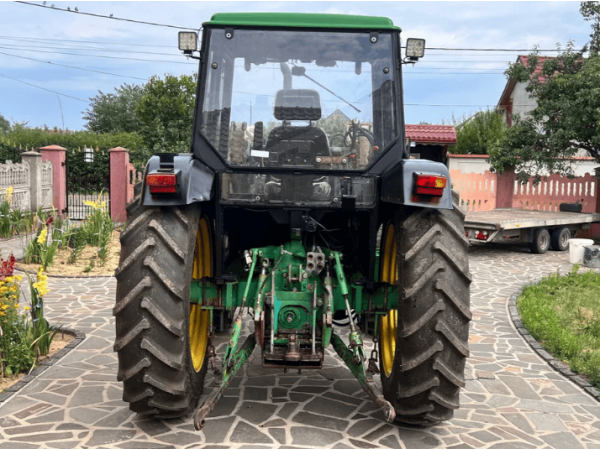 Трактор John Deere 2250 (1992)