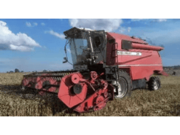 Комбайн Massey Ferguson 28 (1996)