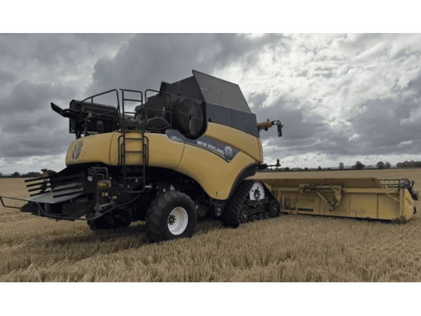 Комбайн New Holland CR9090 (2012)