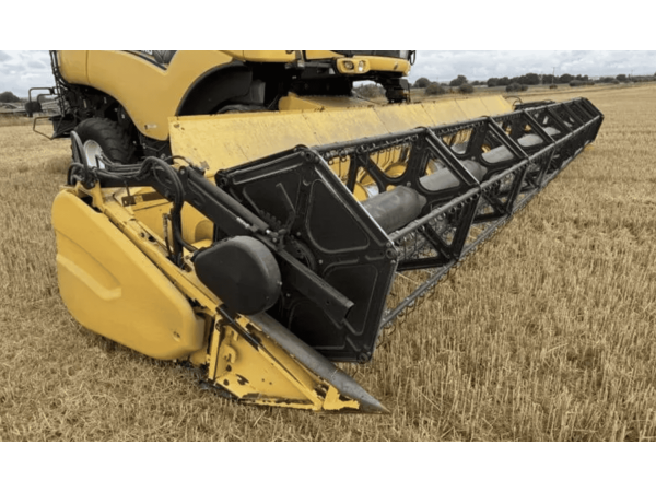 Комбайн New Holland CR9090 (2012)