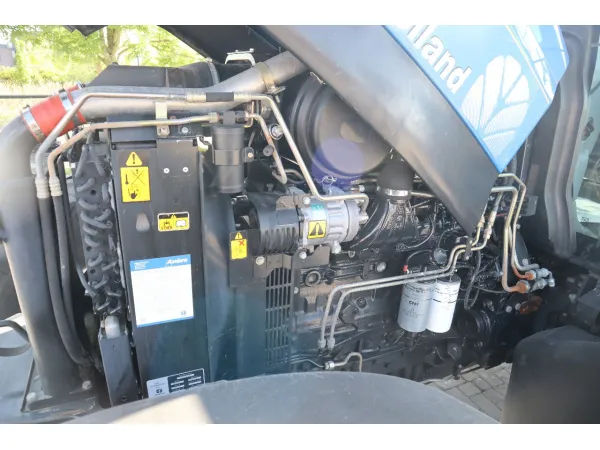 Трактор New Holland TS 135A (2005)