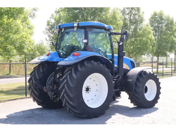 Трактор New Holland TS 135A (2005)