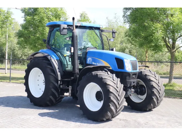 Трактор New Holland TS 135A (2005)