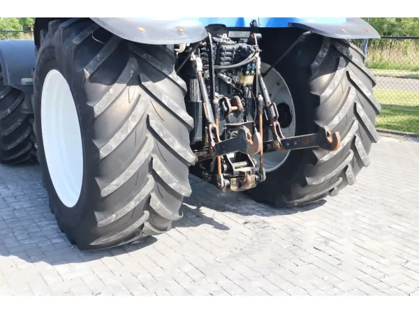 Трактор New Holland TS 135A (2005)