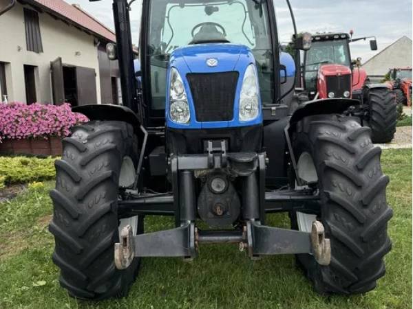 Трактор New Holland TS 135A (2005)