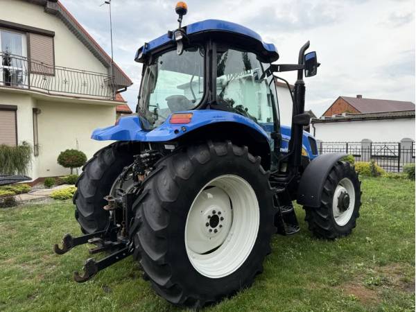 Трактор New Holland TS 135A (2005)