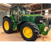 Трактор John Deere 6920