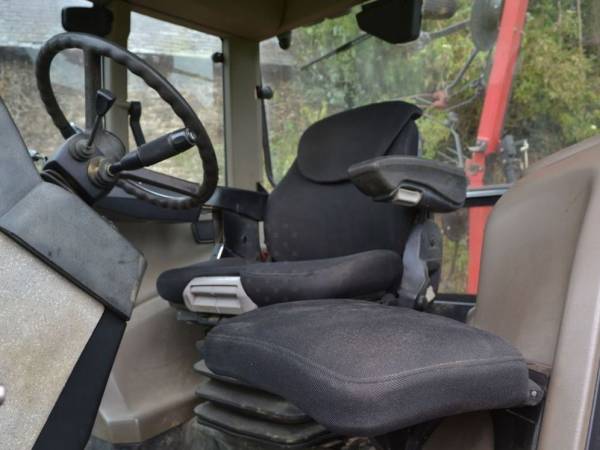 Трактор Case IH CVX170 (2005)