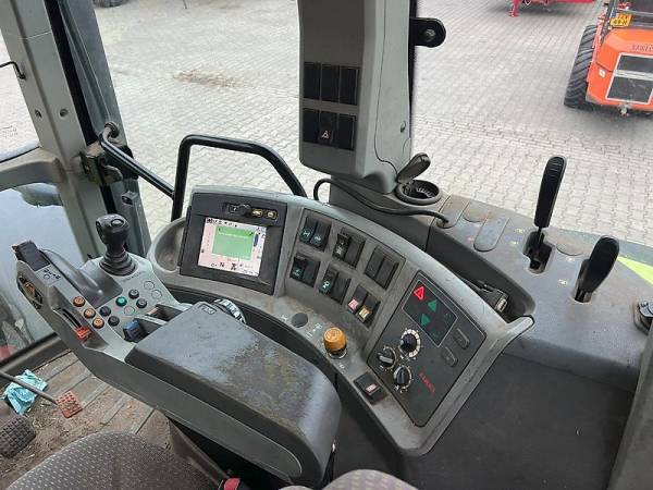 Трактор Claas Arion 630 (2011)
