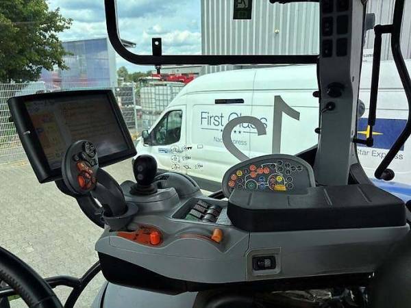Трактор New Holland T 7.230 (2016)