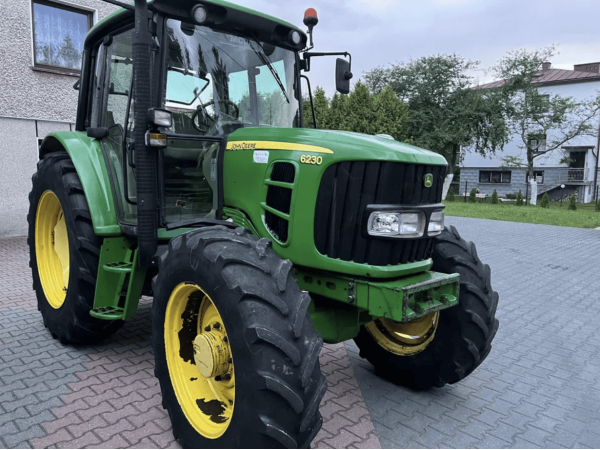 Трактор John Deere 6230 (2009)