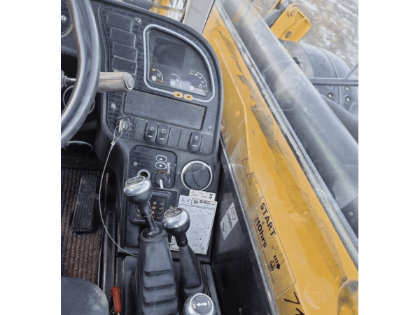 Телескопический погрузчик JCB 540-140 Hi-Viz (2018)