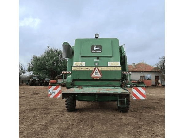 Комбайн John Deere 2266 (1999)