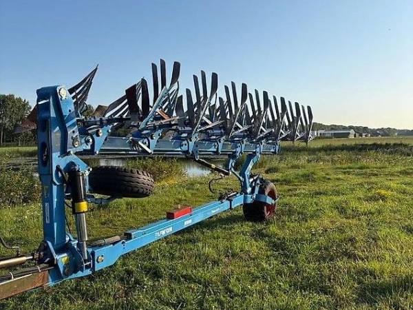 Плуг оборотний Lemken Diamant 11V 7 корпусів (2015)