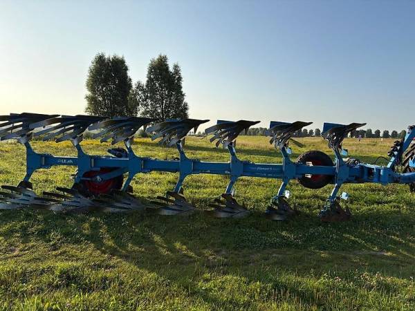 Плуг оборотний Lemken Diamant 11V 7 корпусів (2015)