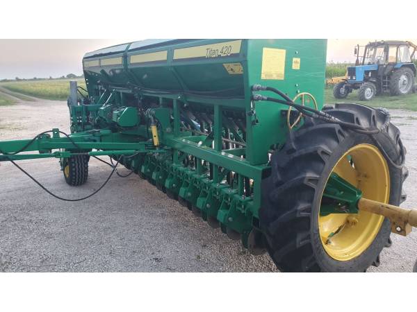 Сівалка рядкова зернова Harvest Titan 420 (2014)