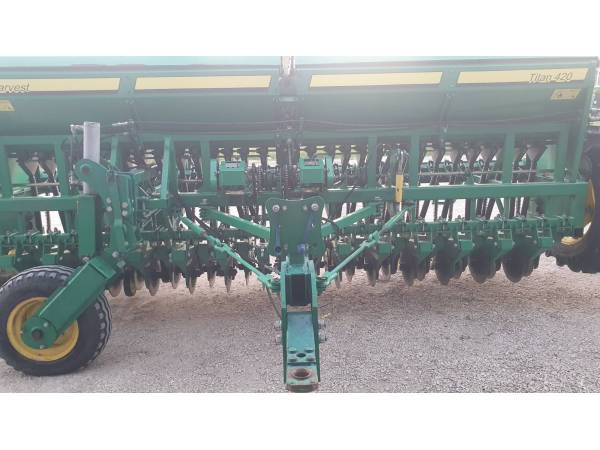 Сівалка рядкова зернова Harvest Titan 420 (2014)