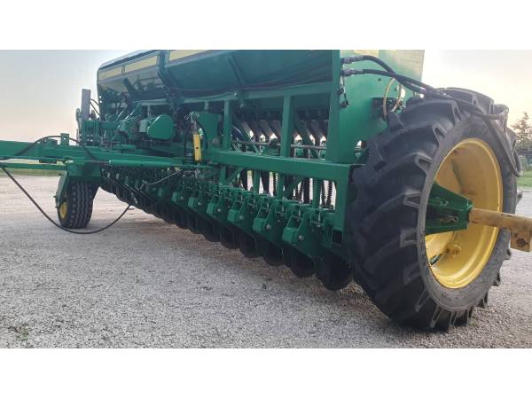 Сівалка рядкова зернова Harvest Titan 420 (2014)