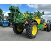 Причіпний обприскувач John Deere R962i