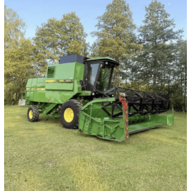 Комбайн John Deere 1188 (1989)