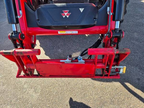 Трактор Massey Ferguson 5710 S (2018)