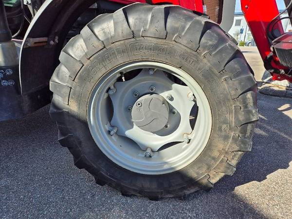 Трактор Massey Ferguson 5710 S (2018)