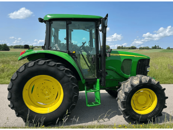 Трактор John Deere 6220 (2004)
