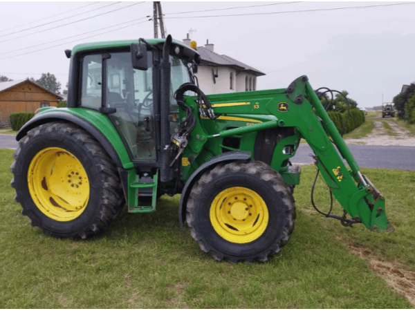 Трактор John Deere 6130 (2011)