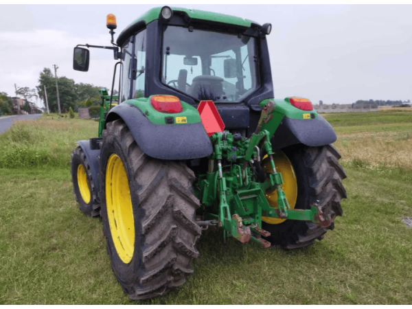 Трактор John Deere 6130 (2011)