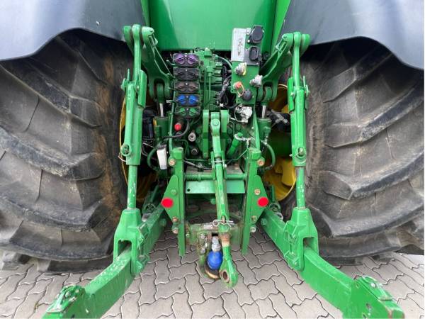 Трактор John Deere 8R 400 (2020)