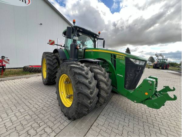 Трактор John Deere 8R 400 (2020)