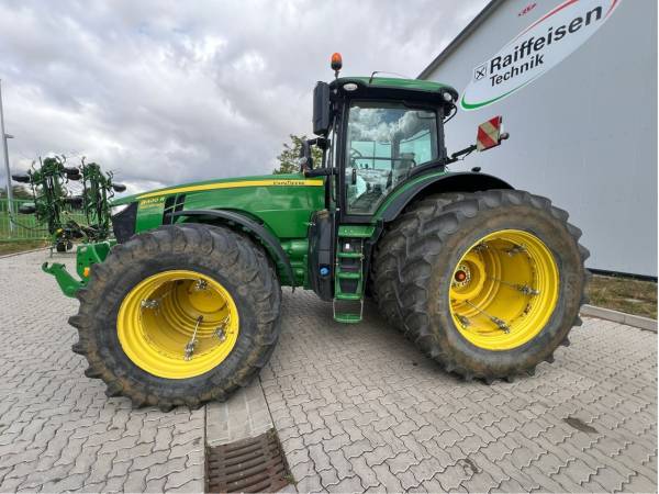 Трактор John Deere 8R 400 (2020)