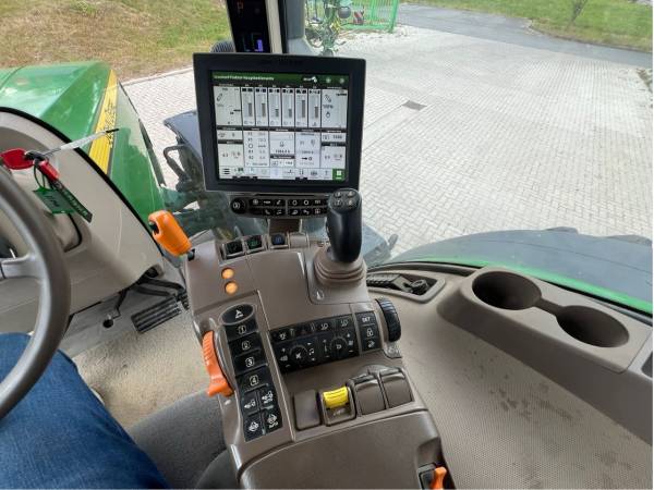 Трактор John Deere 8R 400 (2020)