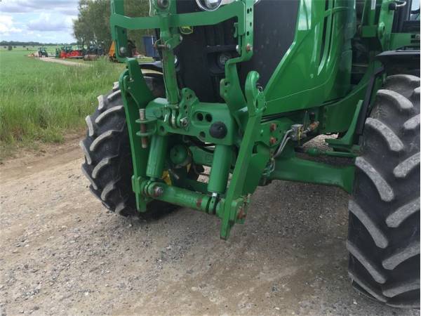 Трактор John Deere 6110 MC (2014)
